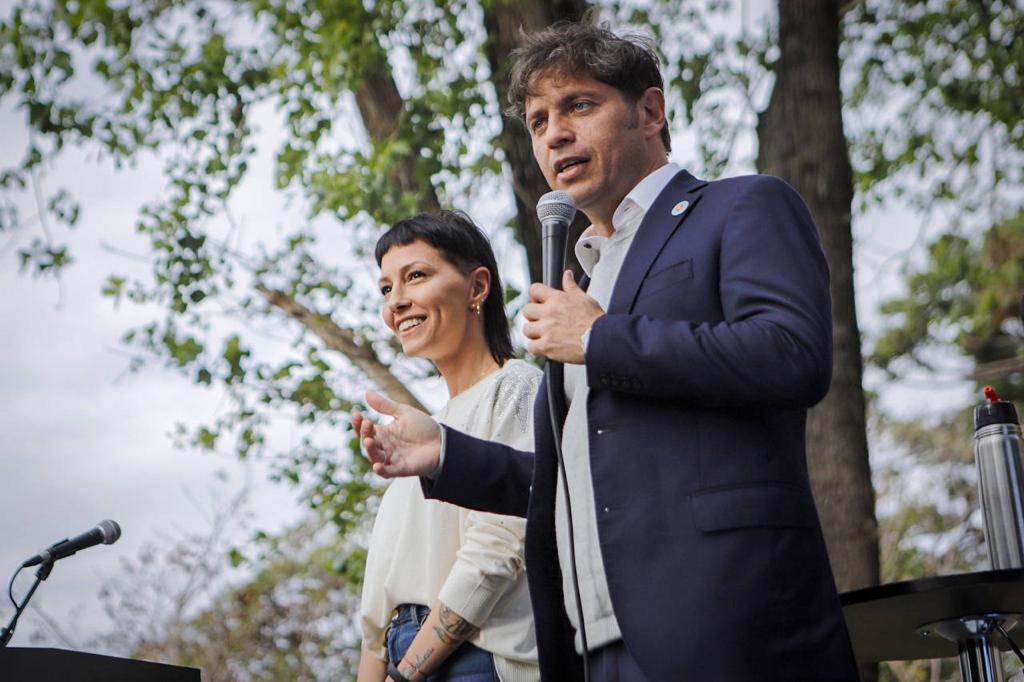 ENTREGA DE ESCRITURAS A BENEFICIARIOS DE QUILMES