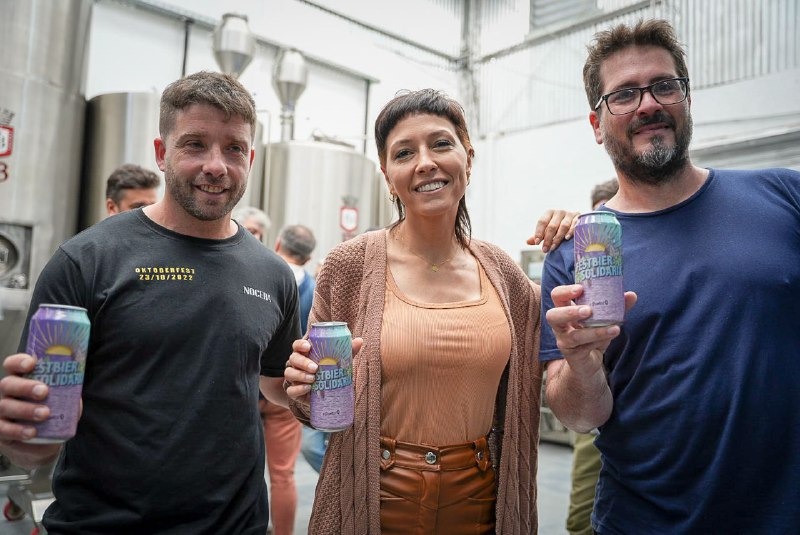 MAYRA VISITÓ LA CERVECERÍA NOCERA 