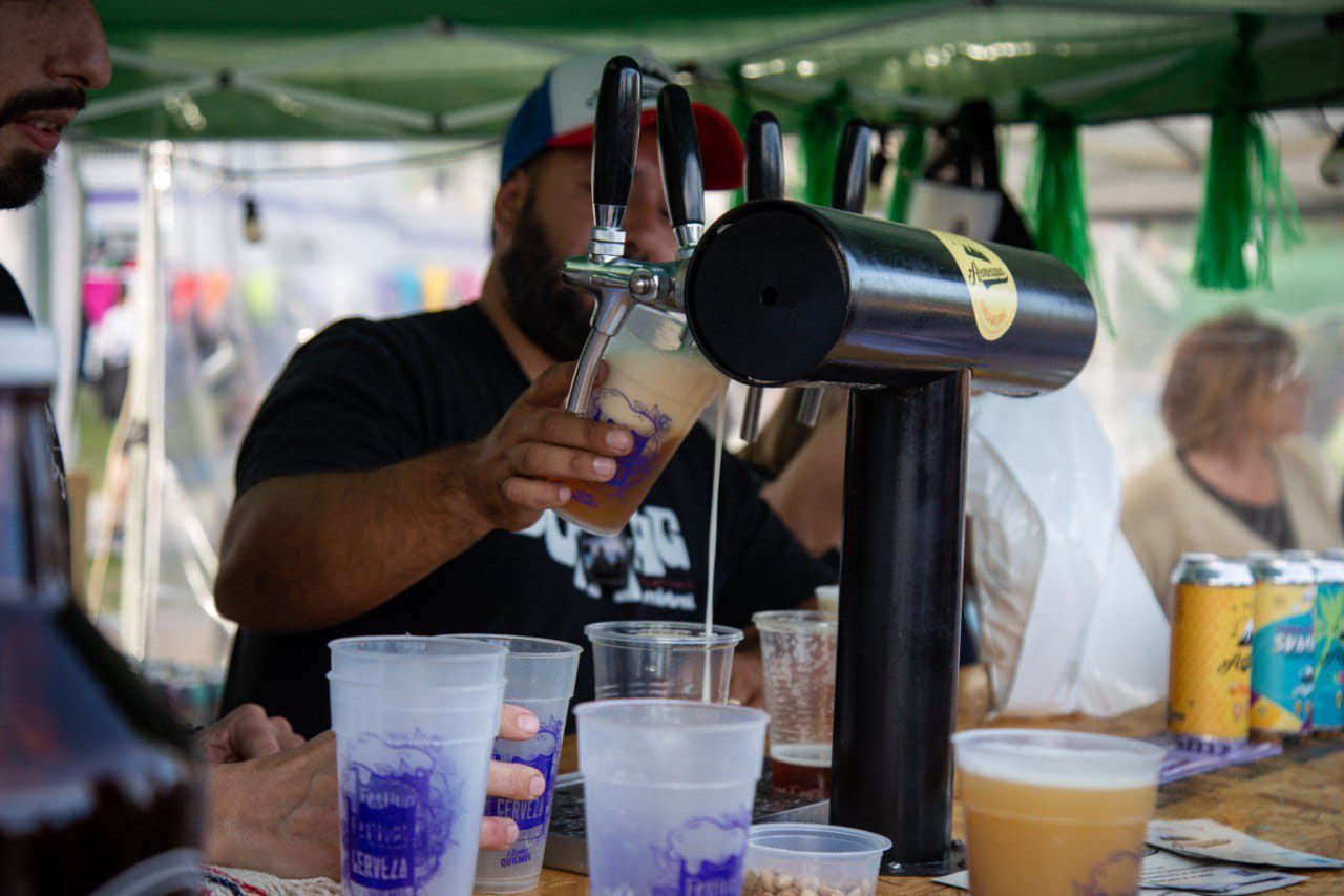 SE LLEVÓ ADELANTE EL PRIMER FESTIVAL DE LA CERVEZA ARTESANAL