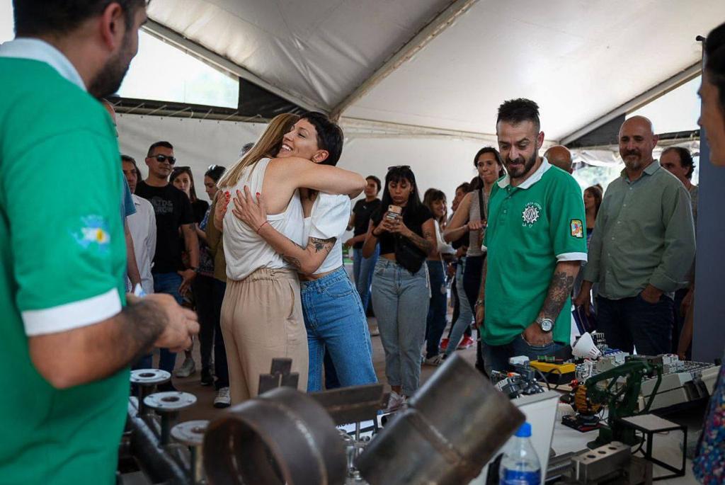 MAYRA VISITÓ LA “EXPO QUILMES EDUCA 2022” 