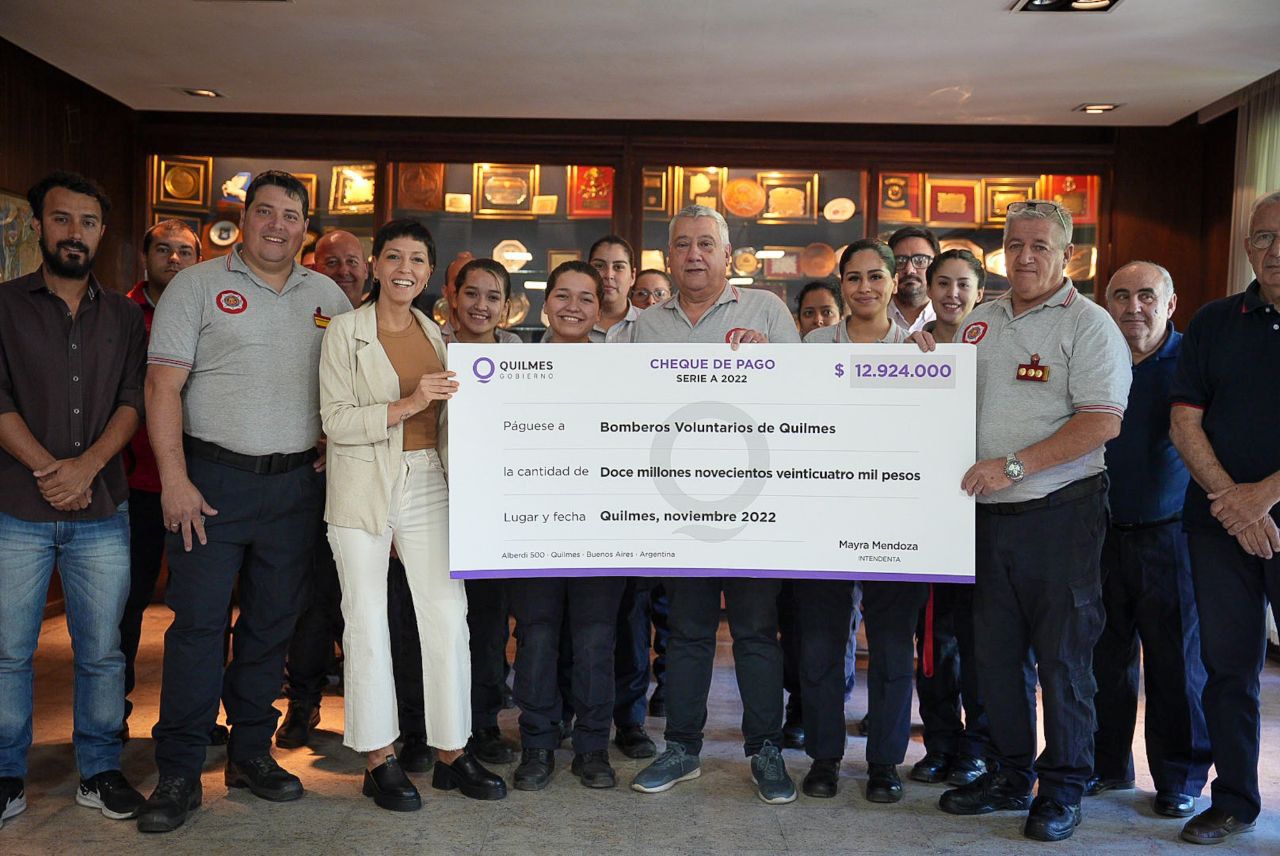 MAYRA LES ENTREGÓ UN SUBSIDIO DE CASI 13 MILLONES DE PESOS