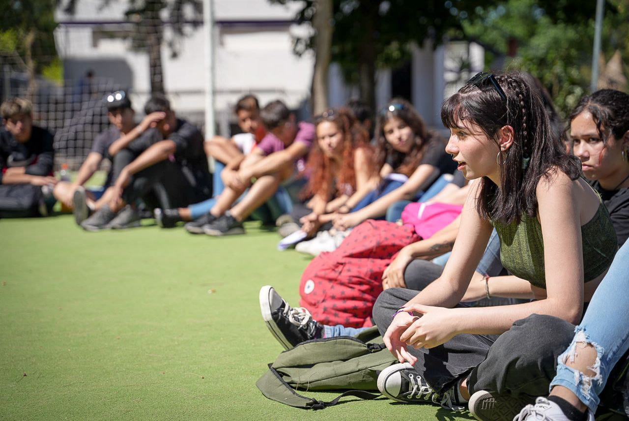  MAYRA JUNTO A JÓVENES EN EL CUARTO ENCUENTRO DE CENTROS DE ESTUDIANTES 