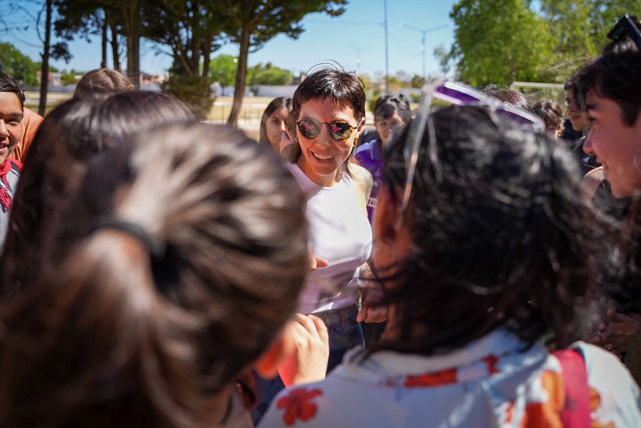  MAYRA JUNTO A JÓVENES EN EL CUARTO ENCUENTRO DE CENTROS DE ESTUDIANTES 