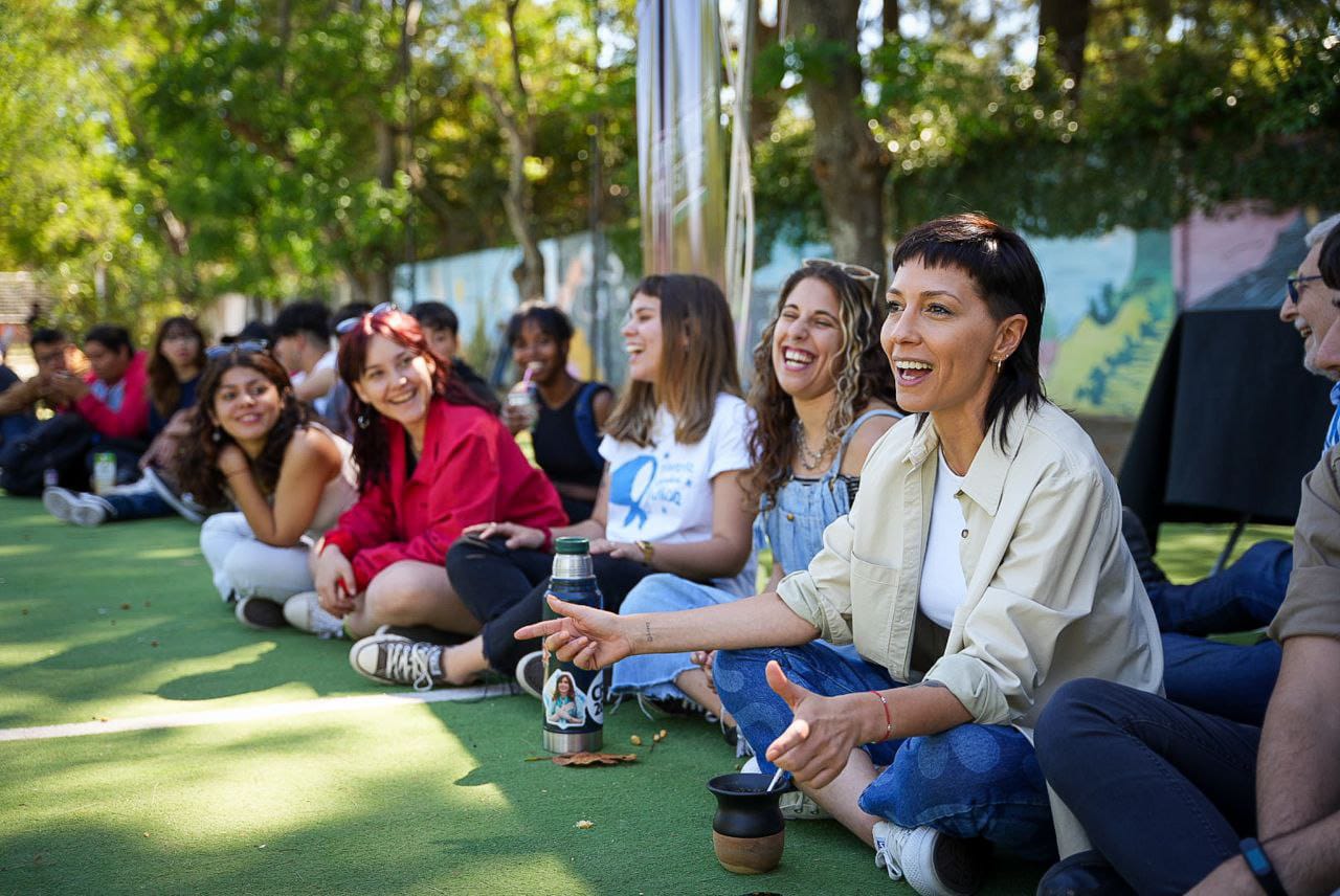  MAYRA JUNTO A JÓVENES EN EL CUARTO ENCUENTRO DE CENTROS DE ESTUDIANTES 