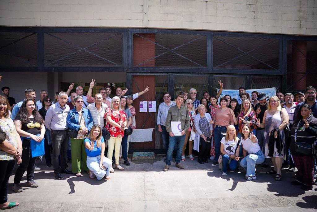 MAYRA ENCABEZÓ HOMENAJE A TRABAJADORES MUNICIPALES DETENIDOS DESAPARECIDOS