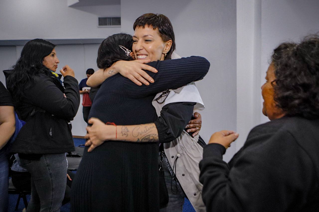 MAYRA JUNTO A BARRIOS Y BIANCO EN EL ACTO POR OBRAS PARA VILLA ITATÍ