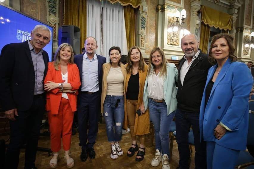  MAYRA MENDOZA SUSCRIBIÓ A QUILMES AL PROGRAMA PRECIOS JUSTOS