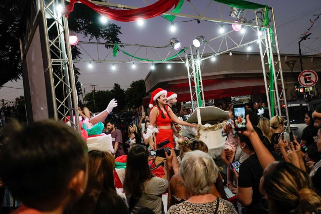 GRAN PARTICIPACIÓN DE VECINOS Y VECINAS EN “LA NOCHE DE EZPELETA”