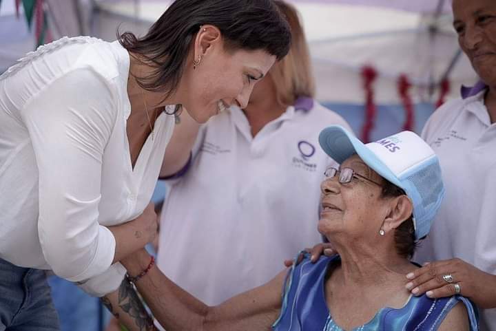 MAYRA RECORRIÓ LA JORNADA DE CIERRE DE AÑO DEL PROGRAMA QUILMES CERCA
