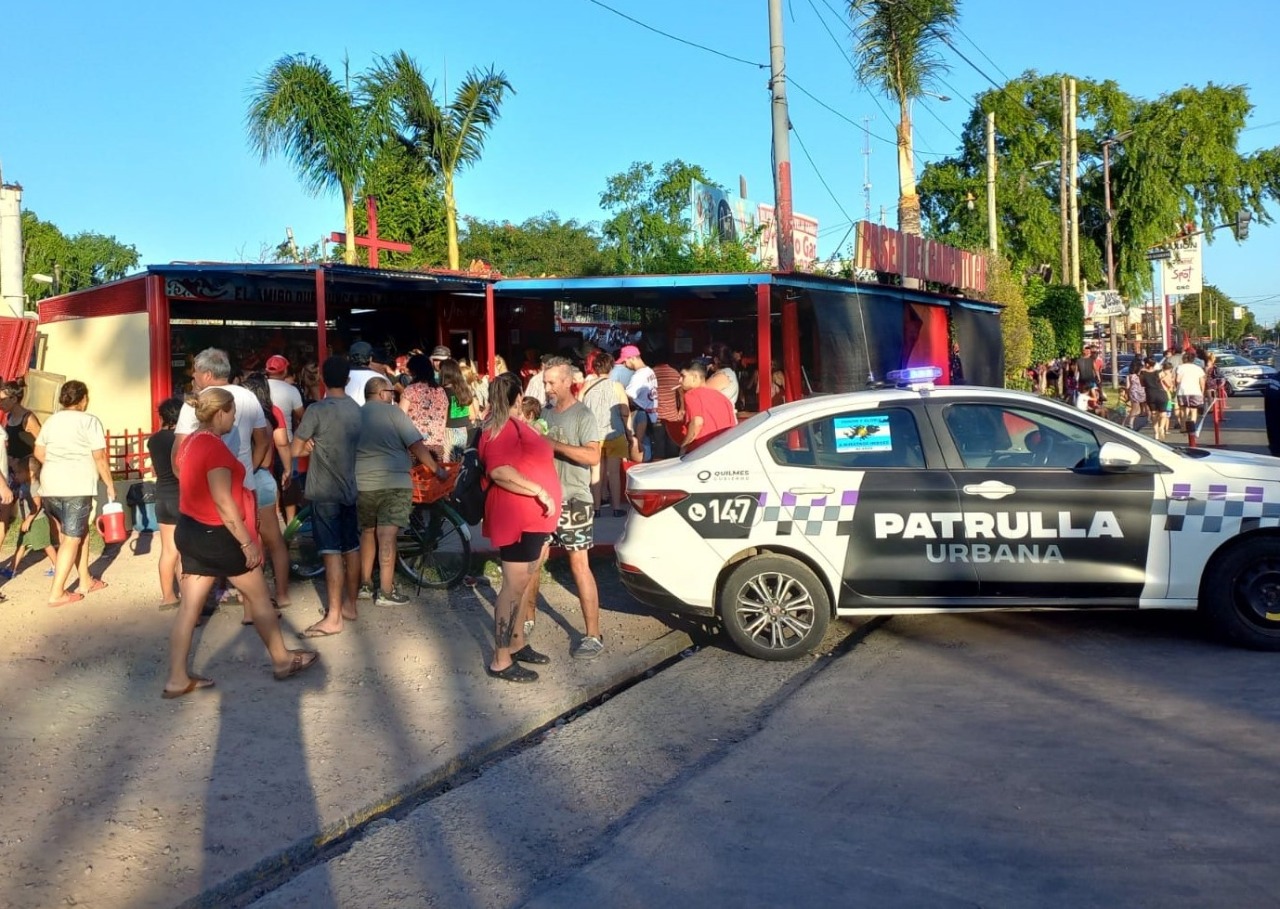 MASIVA Y POPULAR FESTIVIDAD POR EL GAUCHITO GIL EN QUILMES