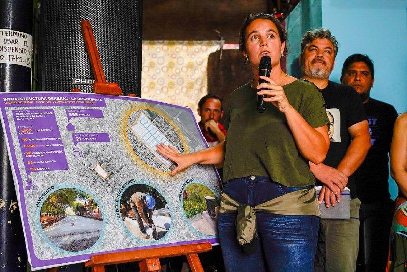 FUNCIONARIOS MUNICIPALES SE REUNIERON CON VECINOS DEL BARRIO LA RESISTENCIA
