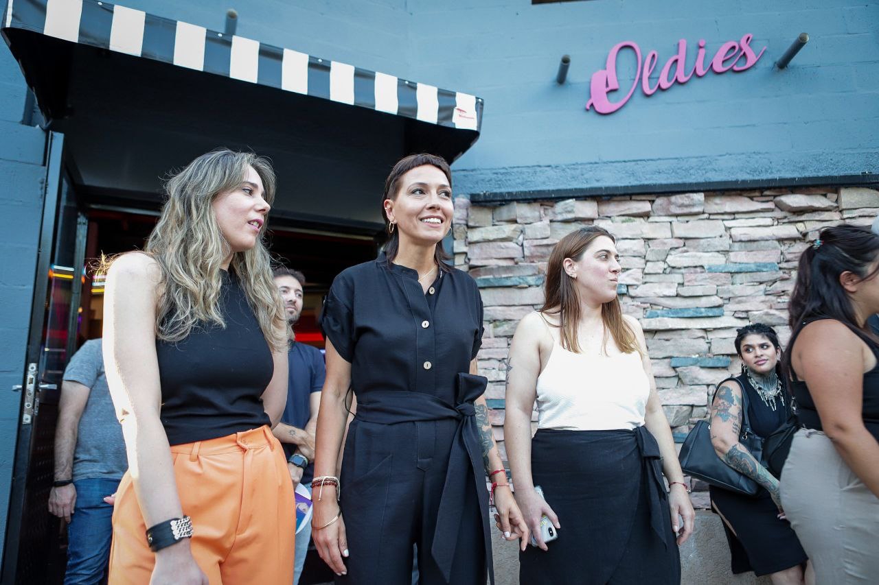 MAYRA PARTICIPÓ DE INAUGURACIÓN OFICIAL DE UN LOCAL GASTRÓNOMICO 