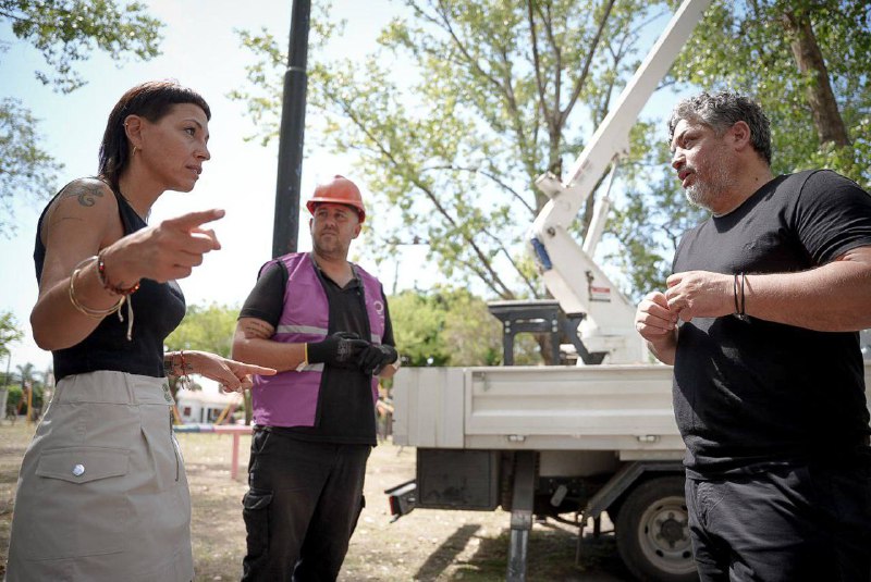 MAYRA SUPERVISÓ EL INICIO DEL PLAN INTEGRAL DE RENOVACIÓN DE LUCES LED