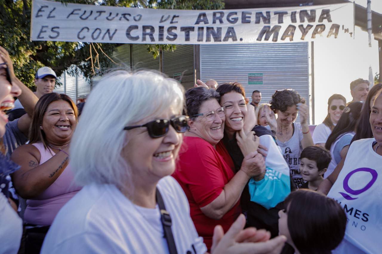 MAYRA JUNTO A LAS FAMILIAS QUILMEÑAS FESTEJARON LOS CARNAVALES 2023