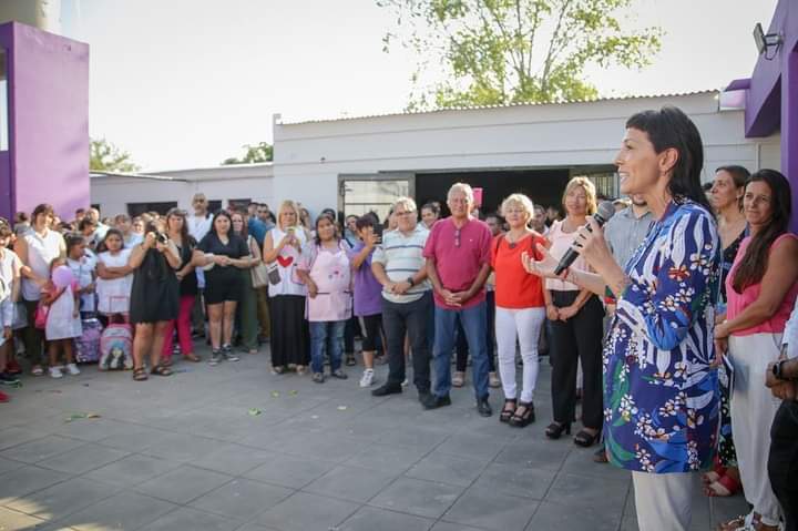MAYRA ENCABEZÓ EL ACTO DE INICIO DEL CICLO LECTIVO 2023 EN LA EP Nº 34 