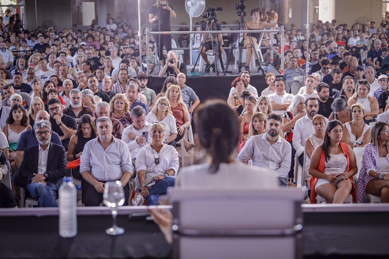 MAYRA MENDOZA: “VAMOS A SUPERAR LAS MIL OBRAS EN ESTA GESTIÓN”