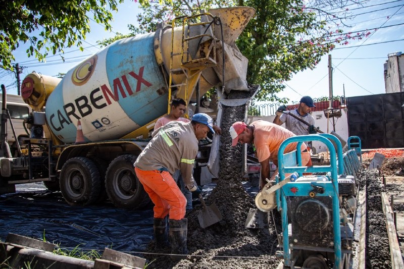 AVANZAN LAS OBRAS EN LAS CALLES ALEDAÑAS A LA AVENIDA SAN MARTIN
