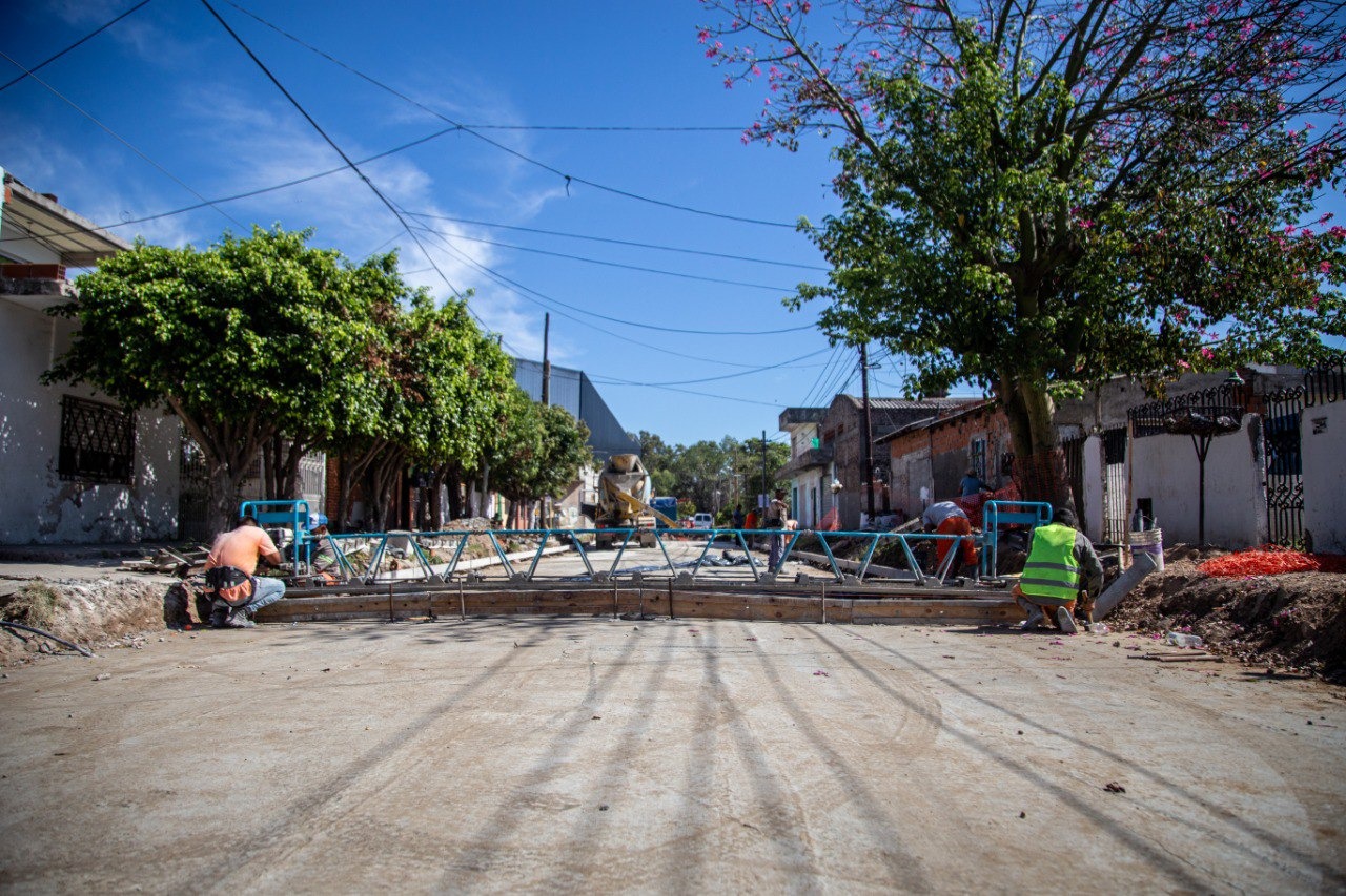 AVANZAN LAS OBRAS EN LAS CALLES ALEDAÑAS A LA AVENIDA SAN MARTIN