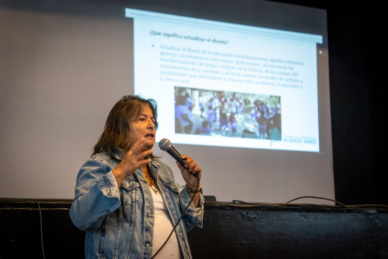 ENCUENTRO EDUCATIVO CON AUTORIDADES PROVINCIALES Y DE LA REGIÓN