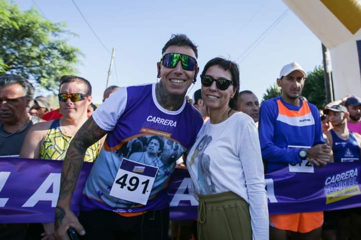 MAYRA ACOMPAÑÓ EL DESARROLLO DE “LA CARRERA DE MIGUEL” EN EL POLIDEPORTIVO 
