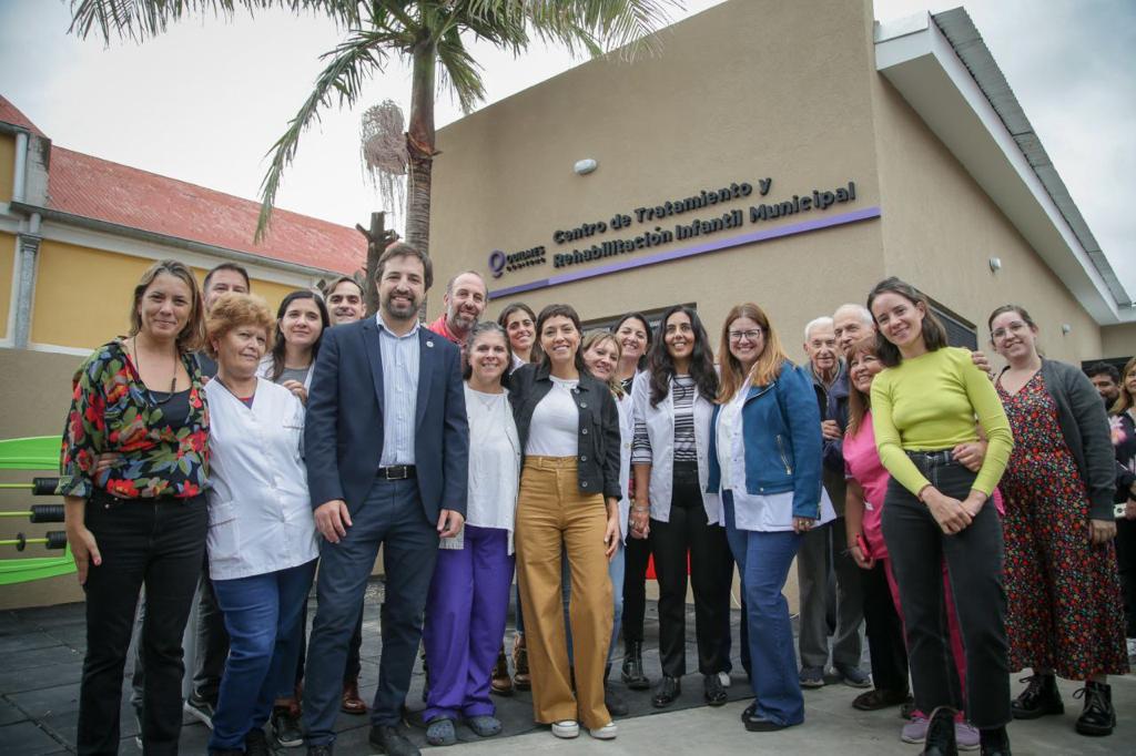 MAYRA Y KREPLAK INAUGURARON LA REMODELACIÓN  DEL CENTRO DE REHABILITACIÓN