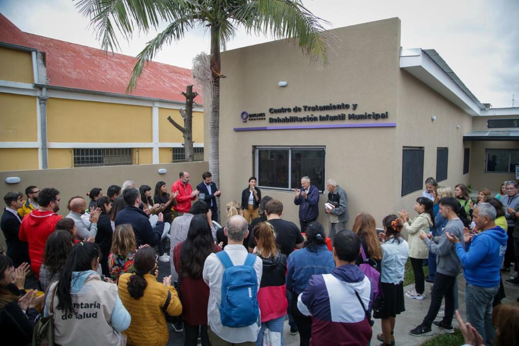 MAYRA Y KREPLAK INAUGURARON LA REMODELACIÓN  DEL CENTRO DE REHABILITACIÓN