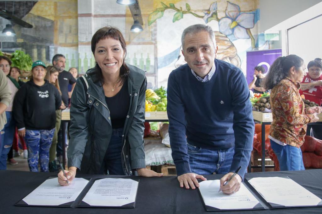 MAYRA MENDOZA Y ANDRÉS LARROQUE INAUGURARON LA “PROVEEDURÍA EVA PERÓN” 