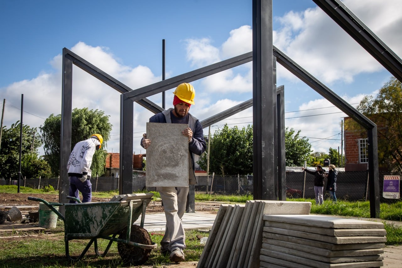 AVANZA CON LA CONSTRUCCIÓN DE LA CIUDAD DE LOS DEPORTES EN SOLANO