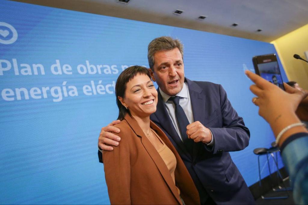 MAYRA CON MASSA Y FERRARESI EN IMPORTANTE ANUNCIO SOBRE OBRAS PARA EDESUR