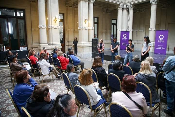 MAYRA SUPERVISÓ UN OPERATIVO EN RECONOCIMIENTO A TRABAJADORAS DE "MÁS VIDA"