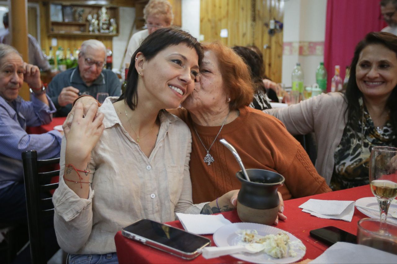 MAYRA FESTEJÓ EL 34º ANIVERSARIO DEL CJYP “EL DORADO”