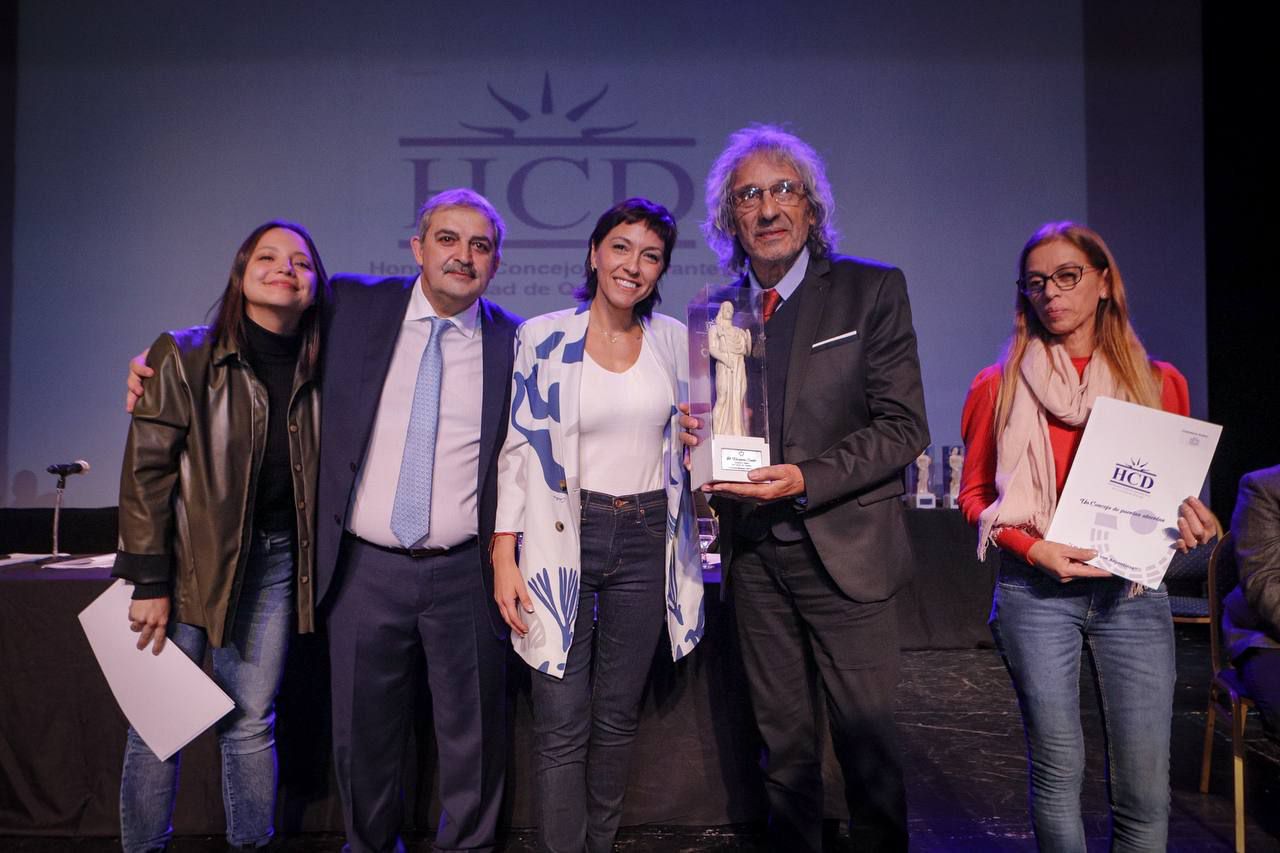 MAYRA HOMENAJEÓ A CIUDADANOS ILUSTRES Y PERSONALIDADES DESTACADAS