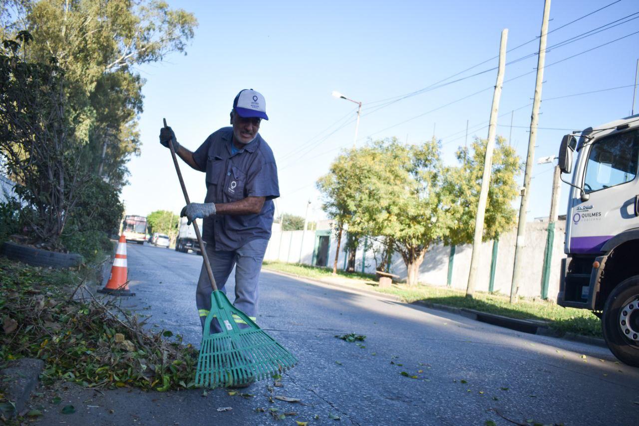  MÚLTIPLES OPERATIVOS DE LIMPIEZA EN DISTINTOS PUNTOS DEL DISTRITO