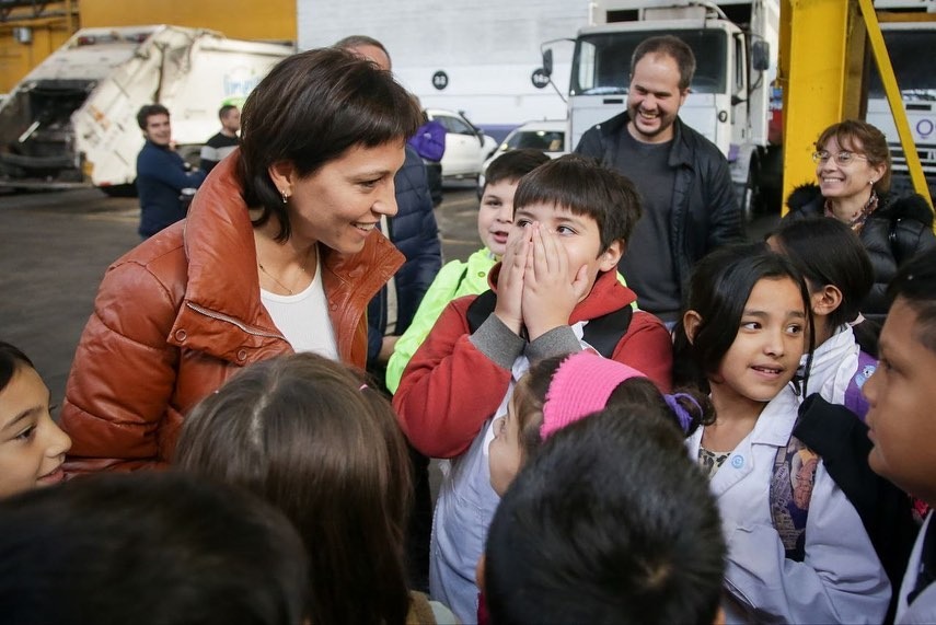 MAYRA JUNTO ALUMNOS DE LA EP Nº 44 DE EZPELETA VISITARON LA PLANTA DE GIRSU