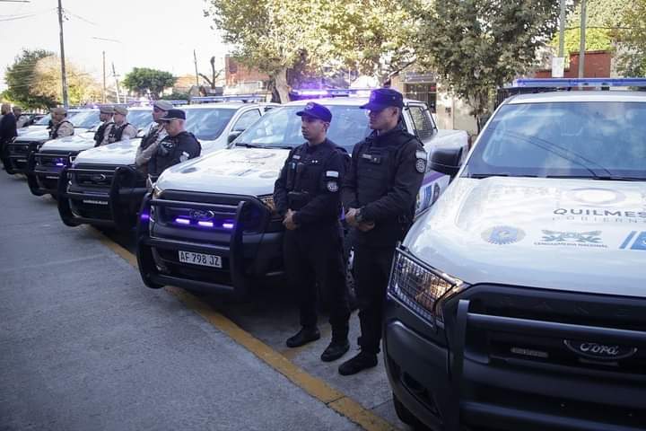 MAYRA ENTREGÓ PATRULLEROS 0KM  PARA EL CUC QUE OPERARÁ EN QUILMES