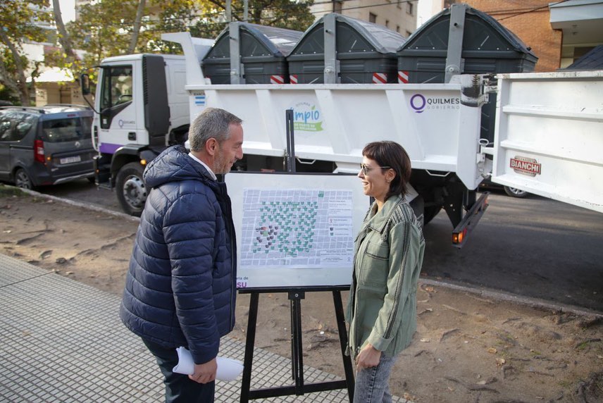 MAYRA SUPERVISÓ EL INICIO DEL RECAMBIO DE 80 NUEVOS CONTENEDORES