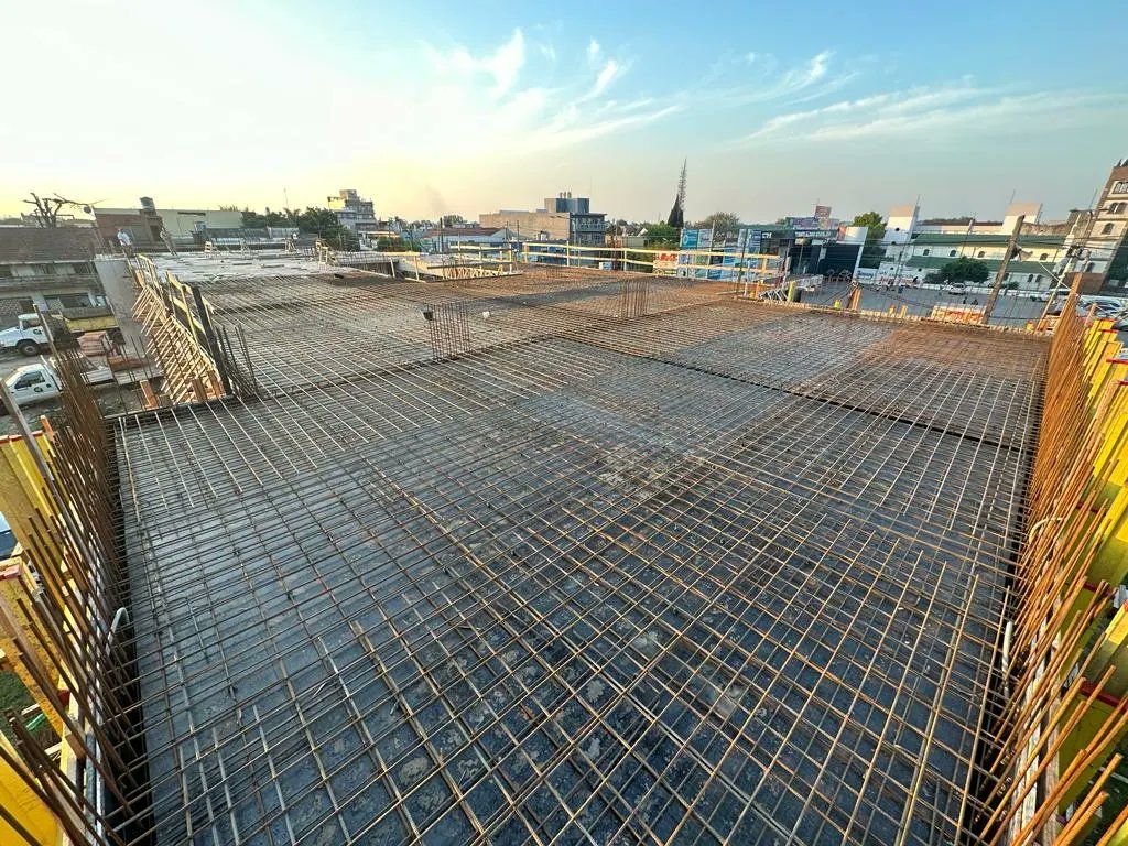 AVANZAN LAS OBRAS EN EL ISFDYT Nº 83 Y EN LA ES N° 19