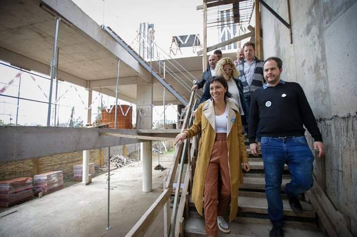  MAYRA RECORRIÓ LOS AVANCES DE OBRA DEL NUEVO EDIFICIO DEL ISFDyT Nº 83 