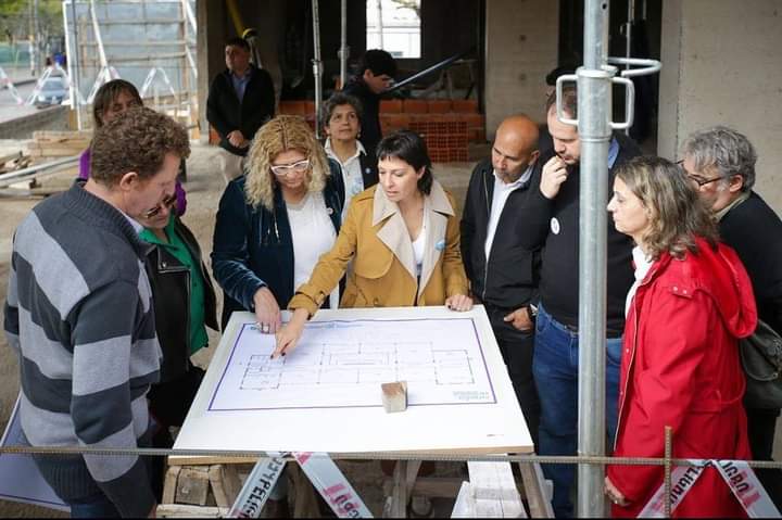  MAYRA RECORRIÓ LOS AVANCES DE OBRA DEL NUEVO EDIFICIO DEL ISFDyT Nº 83 