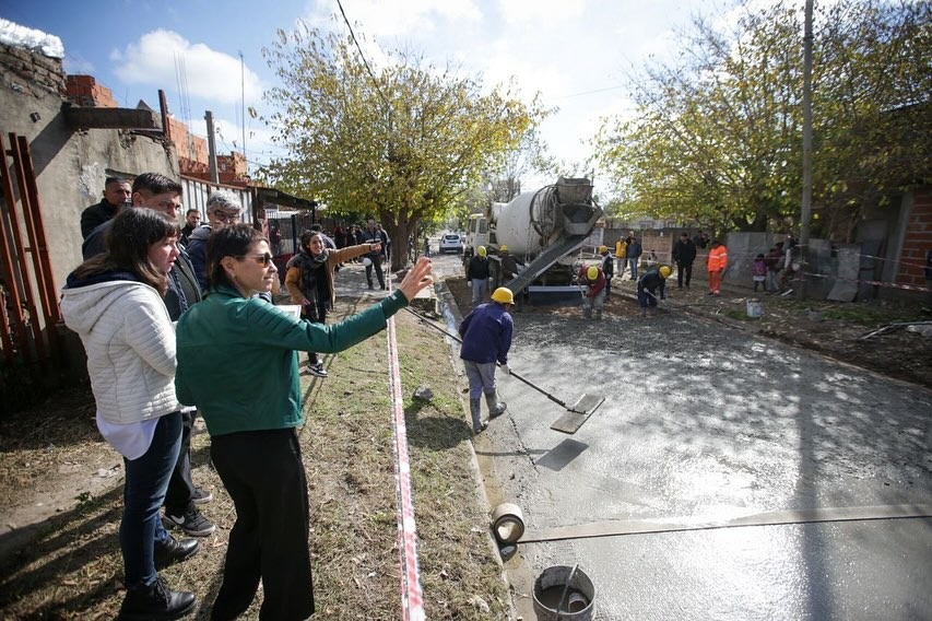MAYRA RECORRIÓ LA REPAVIMENTACIÓN DE MÁS DE 100 CUADRAS EN SOLANO
