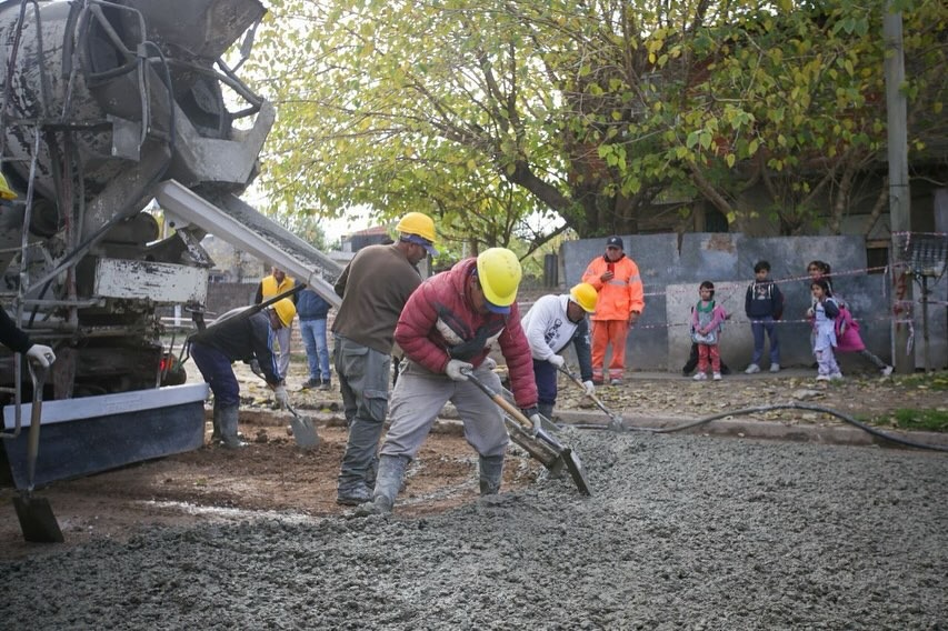 MAYRA RECORRIÓ LA REPAVIMENTACIÓN DE MÁS DE 100 CUADRAS EN SOLANO