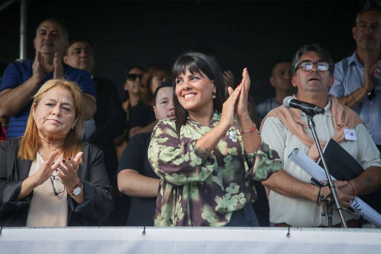 VILLA LA FLORIDA FESTEJÓ SUS 100 AÑOS CON UN DESFILE Y DOS ANUNCIOS DE EVA