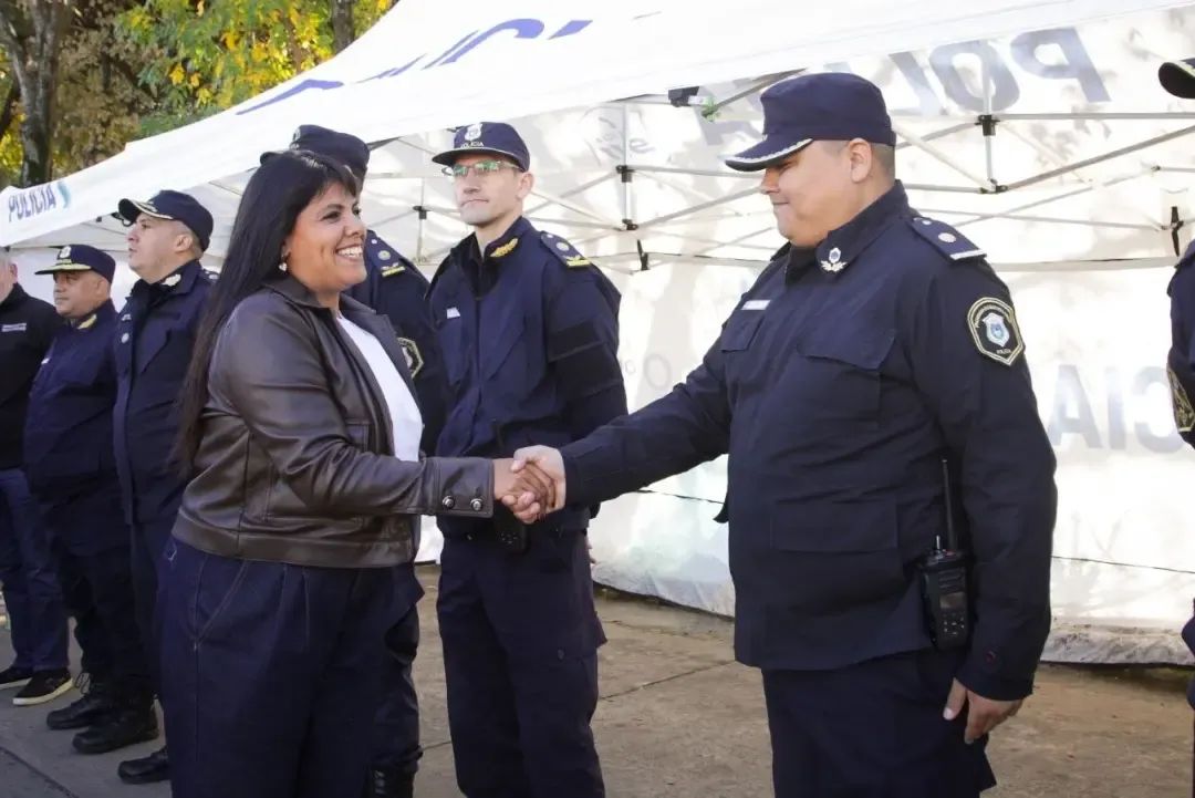 GRAN DESPLIEGUE DE EFECTIVOS EN UN NUEVO OPERATIVO POLICIAL EN EZPELETA