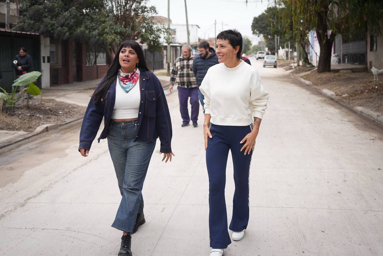 MAYRA Y EVA MIERI RECORRIERON NUEVOS PAVIMENTOS EN SAN FRANCISCO SOLANO