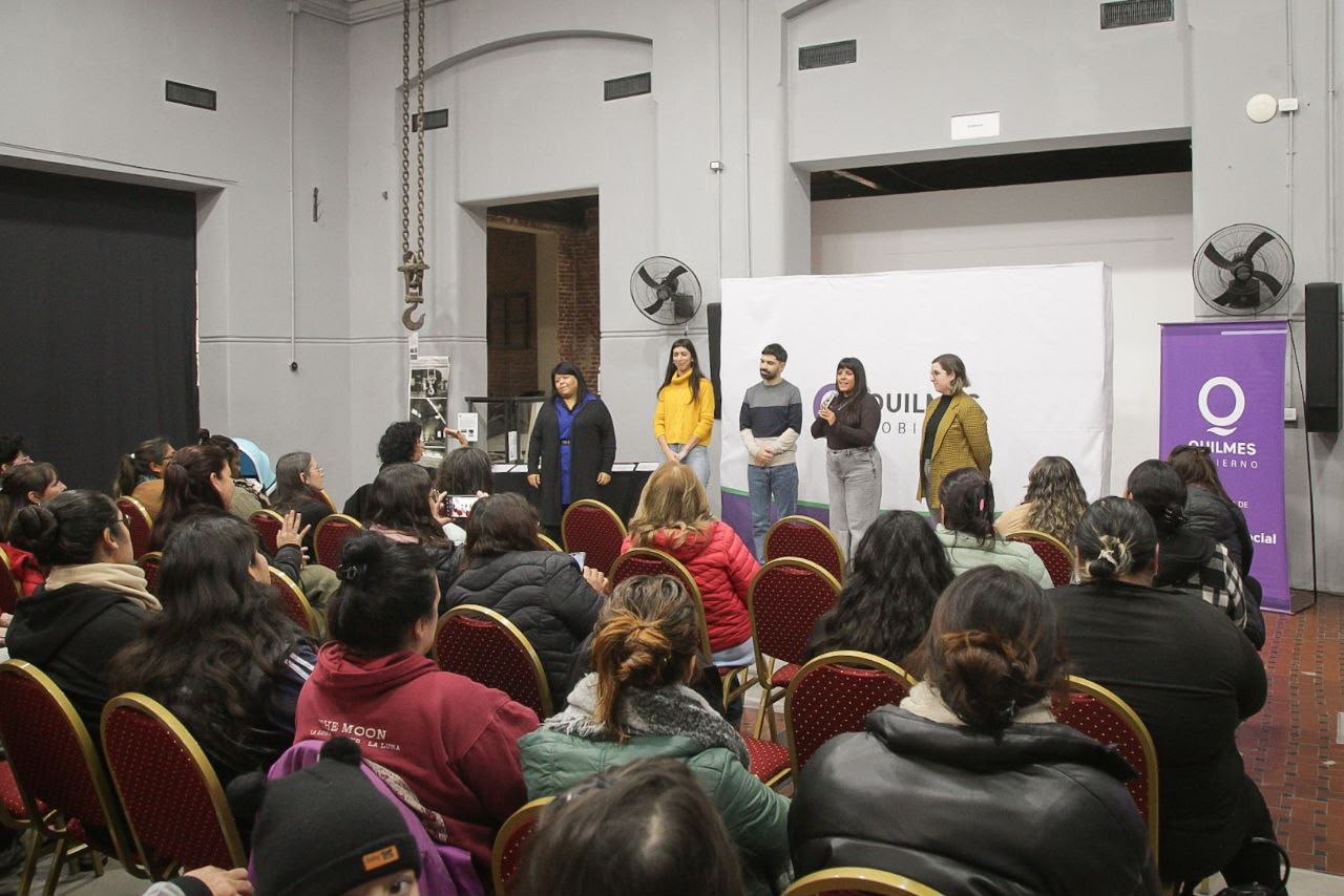 INICIÓ EL TERCER CURSO DE INTRODUCCIÓN A LA LENGUA DE SEÑAS Y CULTURA SORDA