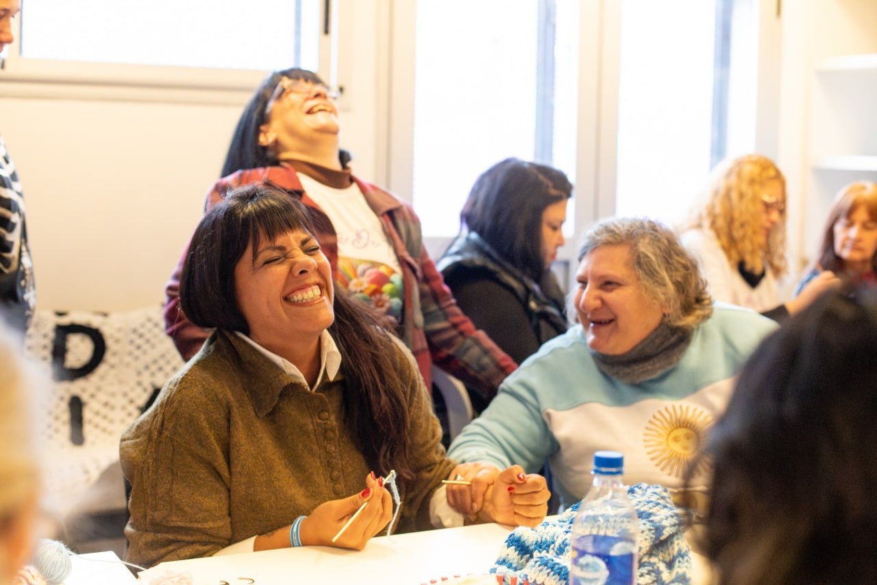 JORNADA SOLIDARIA EN EL CENTRO ISABEL PALLAMAY EN EL DÍA DE LA TEJEDORA