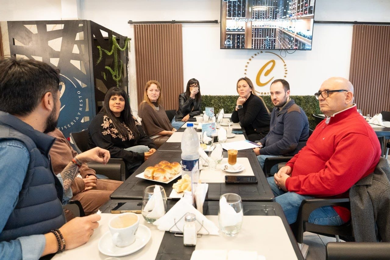El Municipio entregó 41 carnets y una habilitación comercial