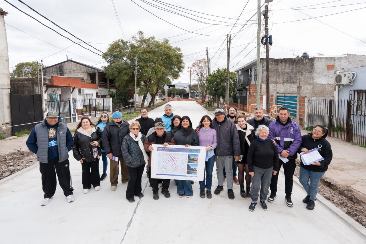 AVANZA LA OBRA DE PAVIMENTACIÓN DE 37 NUEVAS CUADRAS EN EZPELETA