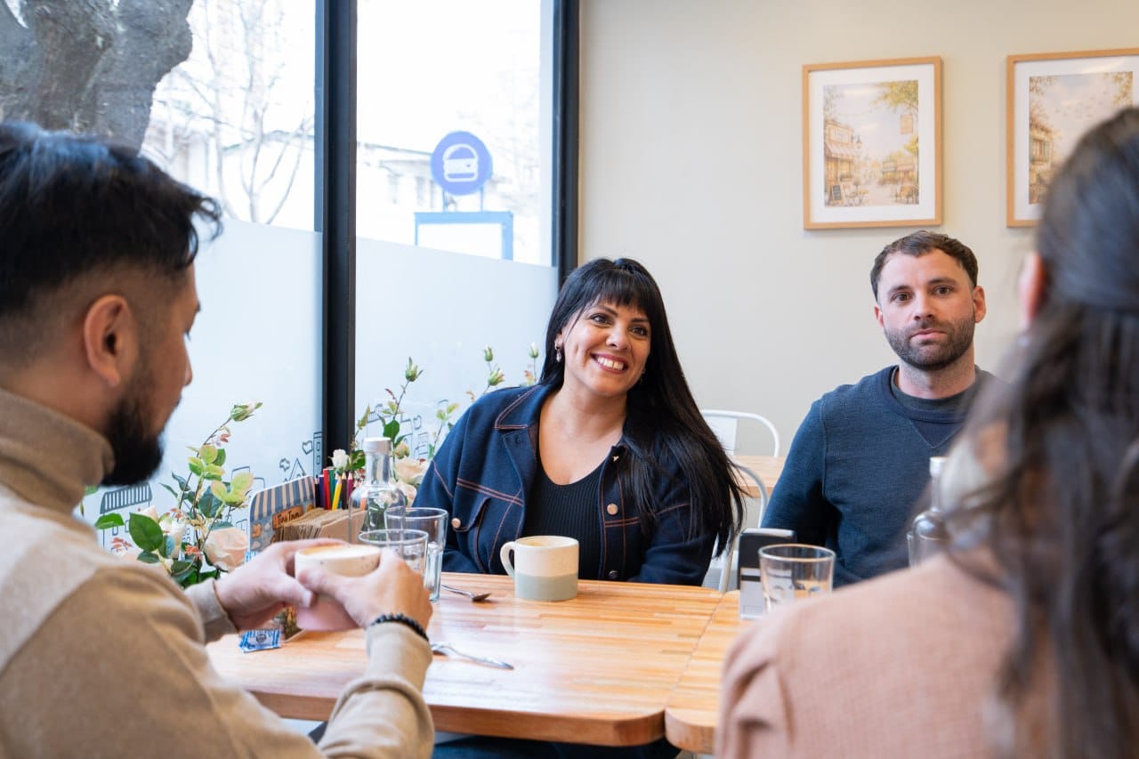 EL MUNICIPIO ENTREGÓ UNA HABILITACIÓN GRATUITO A UNA CAFETERÍA